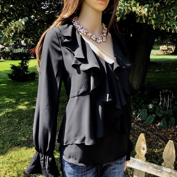 VINTAGE LOOKING IVORY LAYERED  RUFFLE BLOUSE - Picture 7 of 7